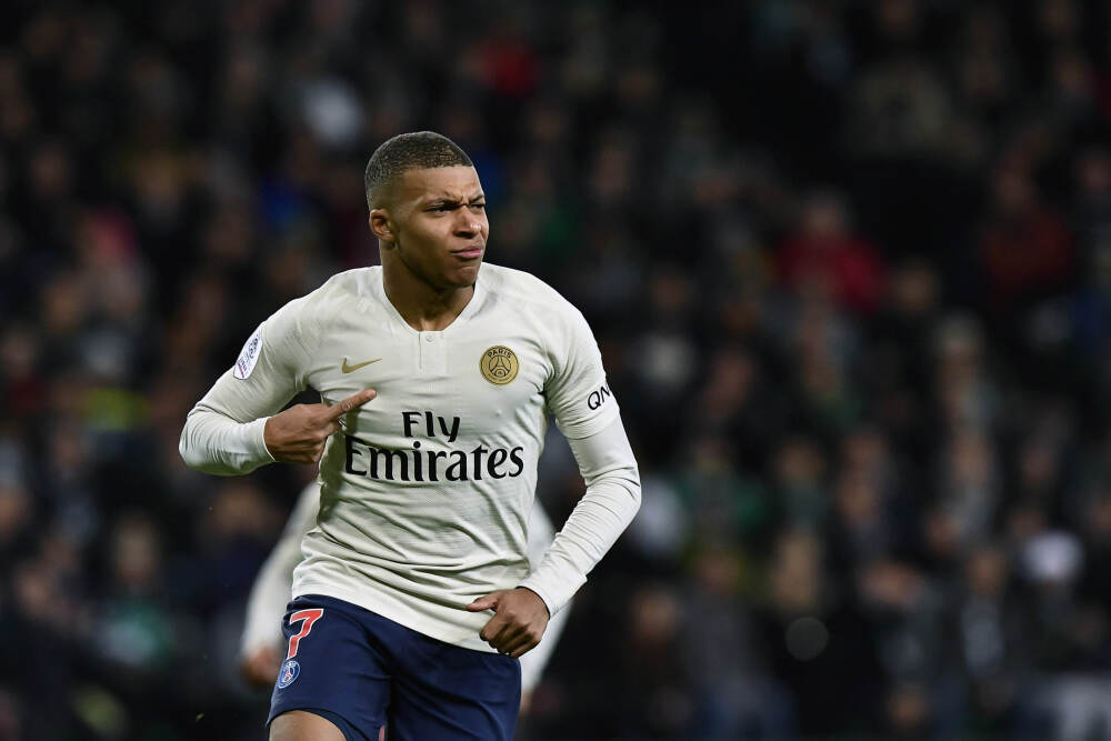 三生制药娄竞连施财技：分拆蔓迪上市，高位配售募资30亿